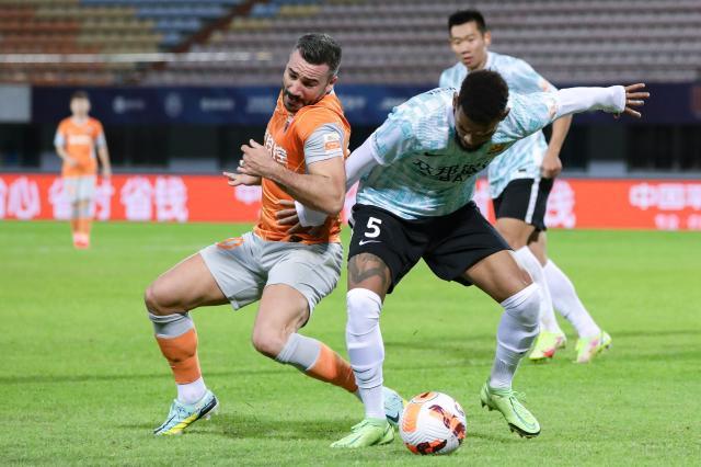 4轮首胜！武汉追平广州双雄 保级生死战愈演愈烈